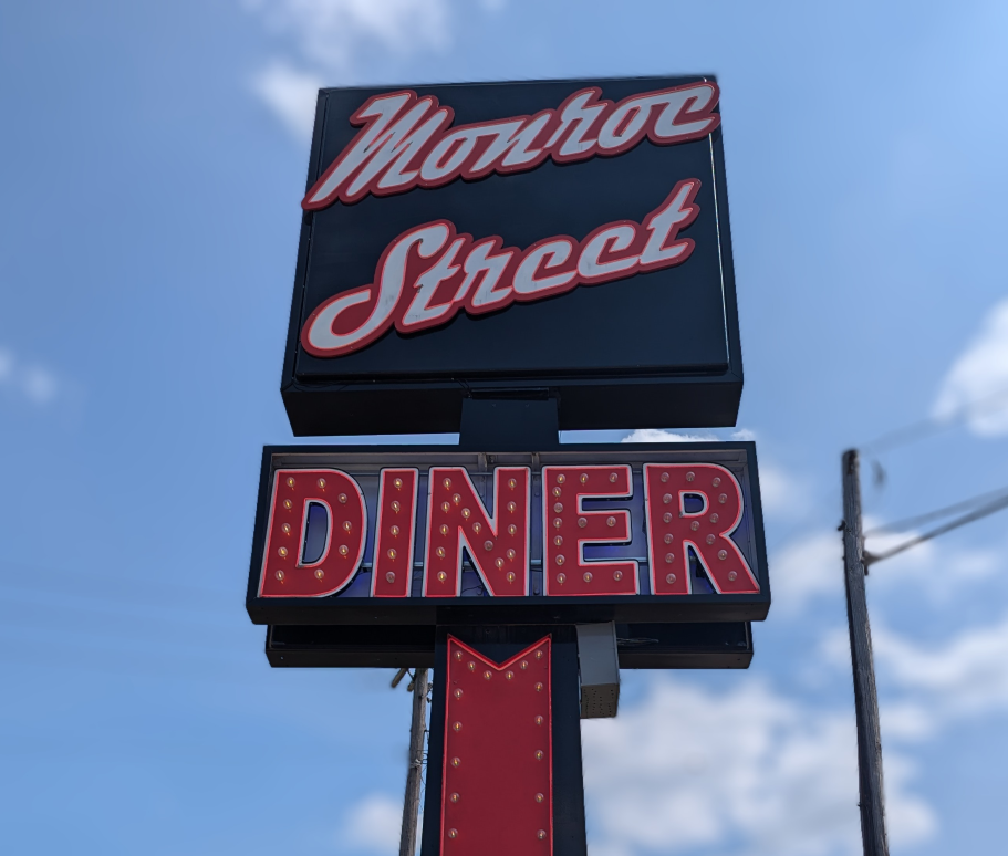 Monroe Street Diner sign